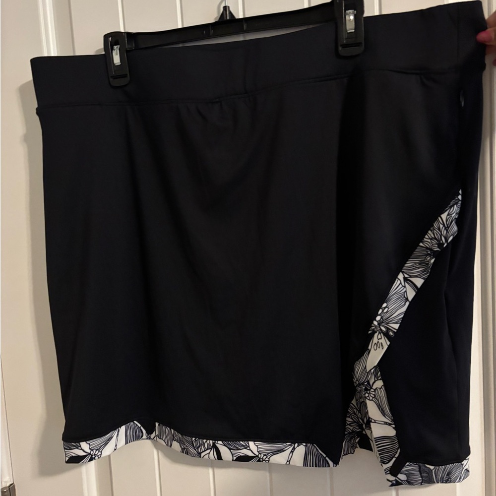 NWT. Stella Parker Women's Comfort Fit Stretch Side Slit Skort XXL